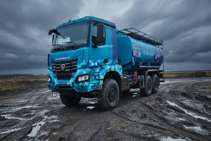 Представлен новый автотопливозаправщик с полным приводом на базе КАМАЗ-65959